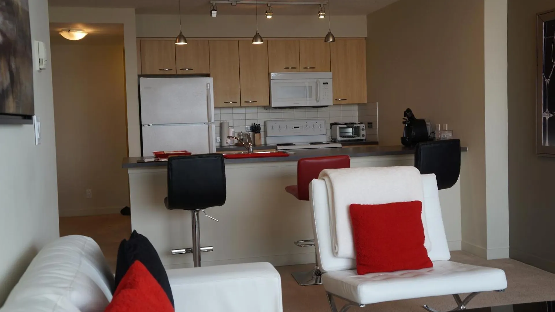 City Charm Furnished 3Br Retreat Villa Vancouver Holiday home